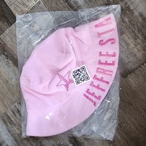 🎆 Jeffree Star Bucket Hat
